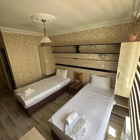 Balkan Palace 2*