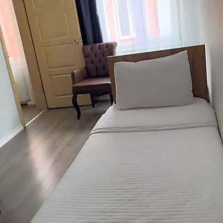 Balkan Palace Homestay *